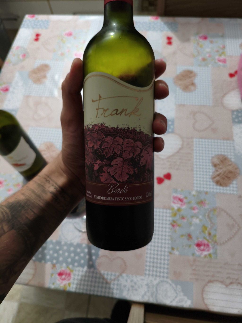 Vinho de Mesa Tinto Seco Bordô