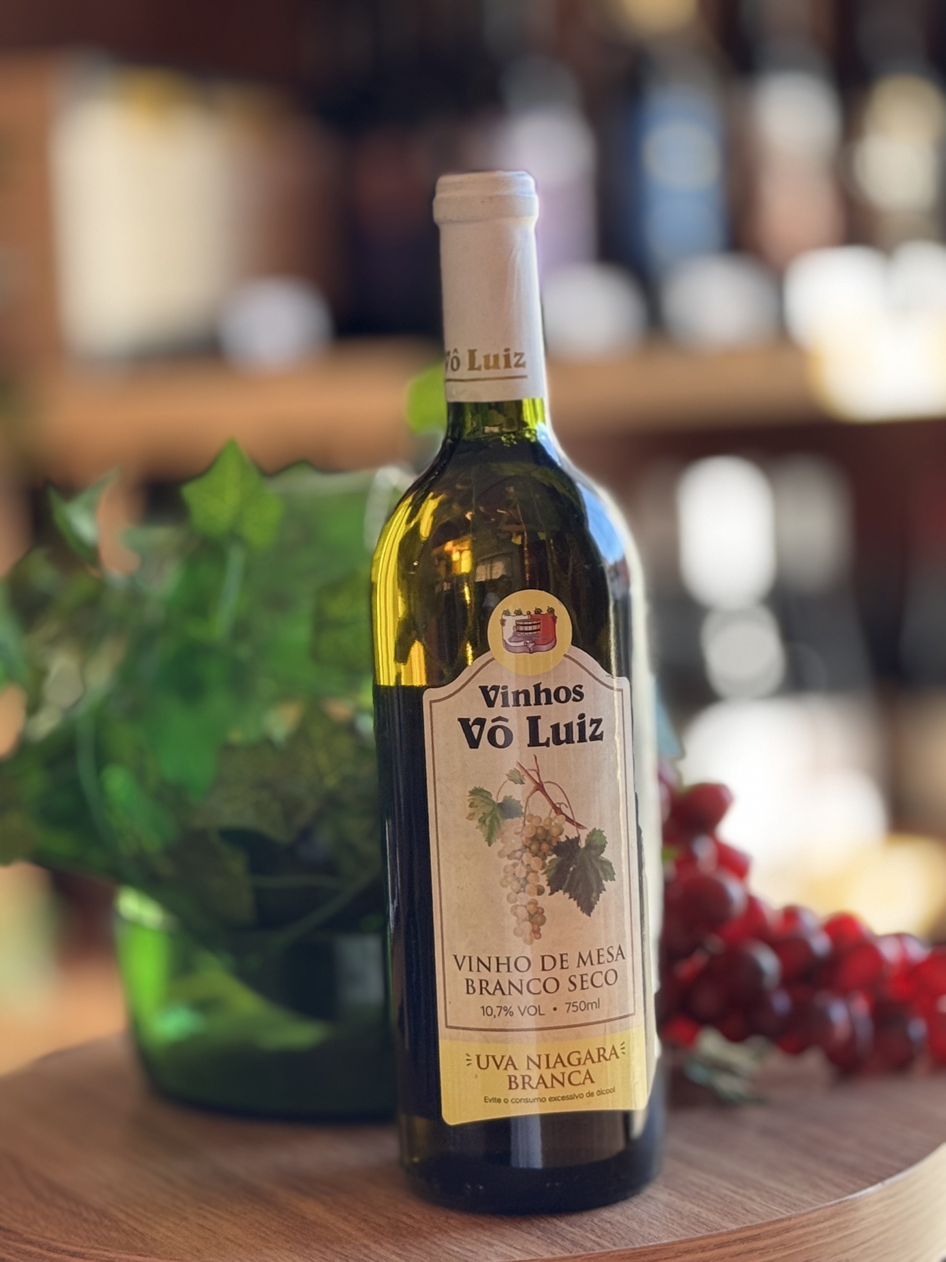 Vinho de Mesa Branco Vô Luiz Seco