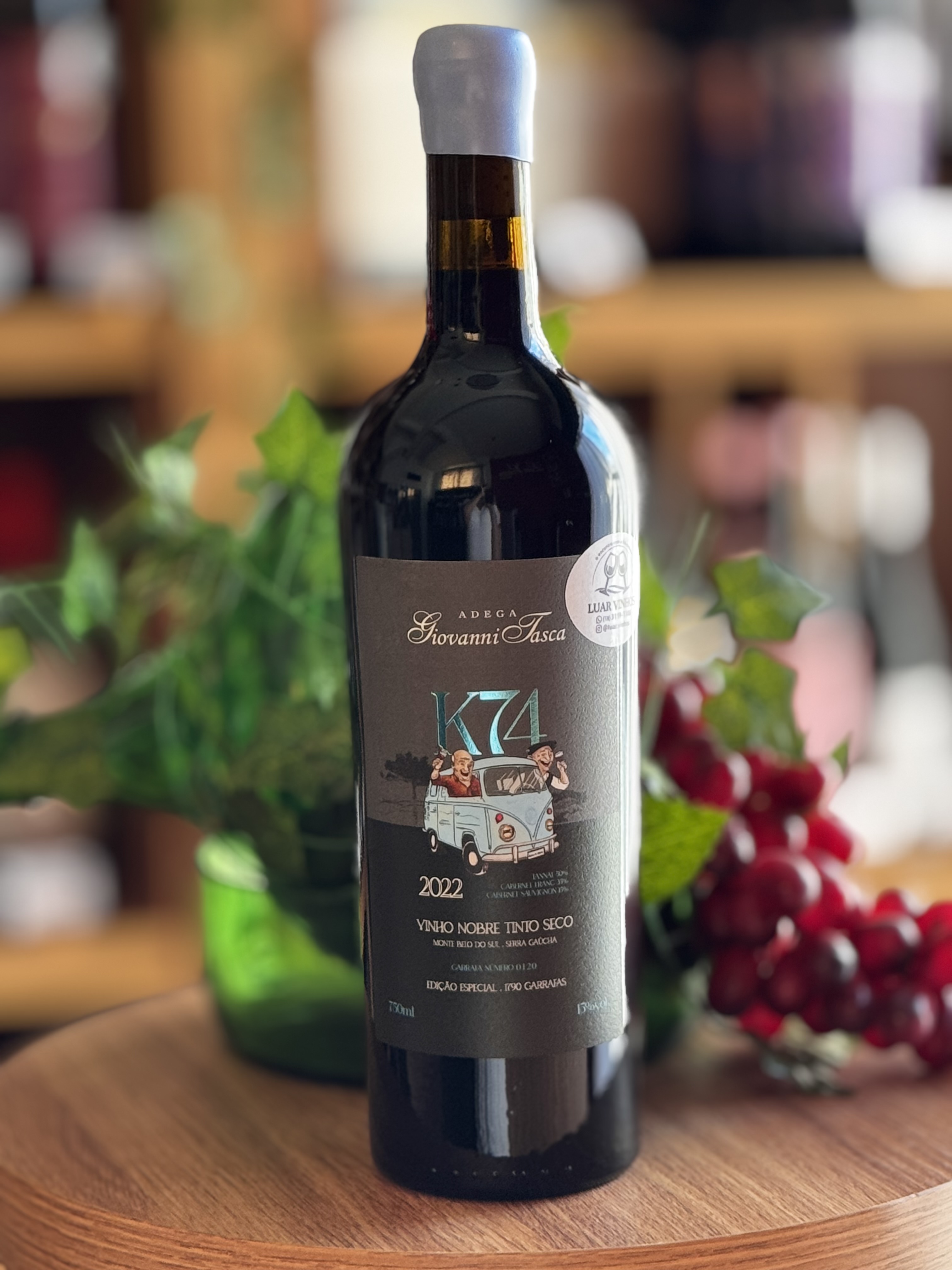 Vinho Fino Tinto K74 Blend - Giovanni Tasca