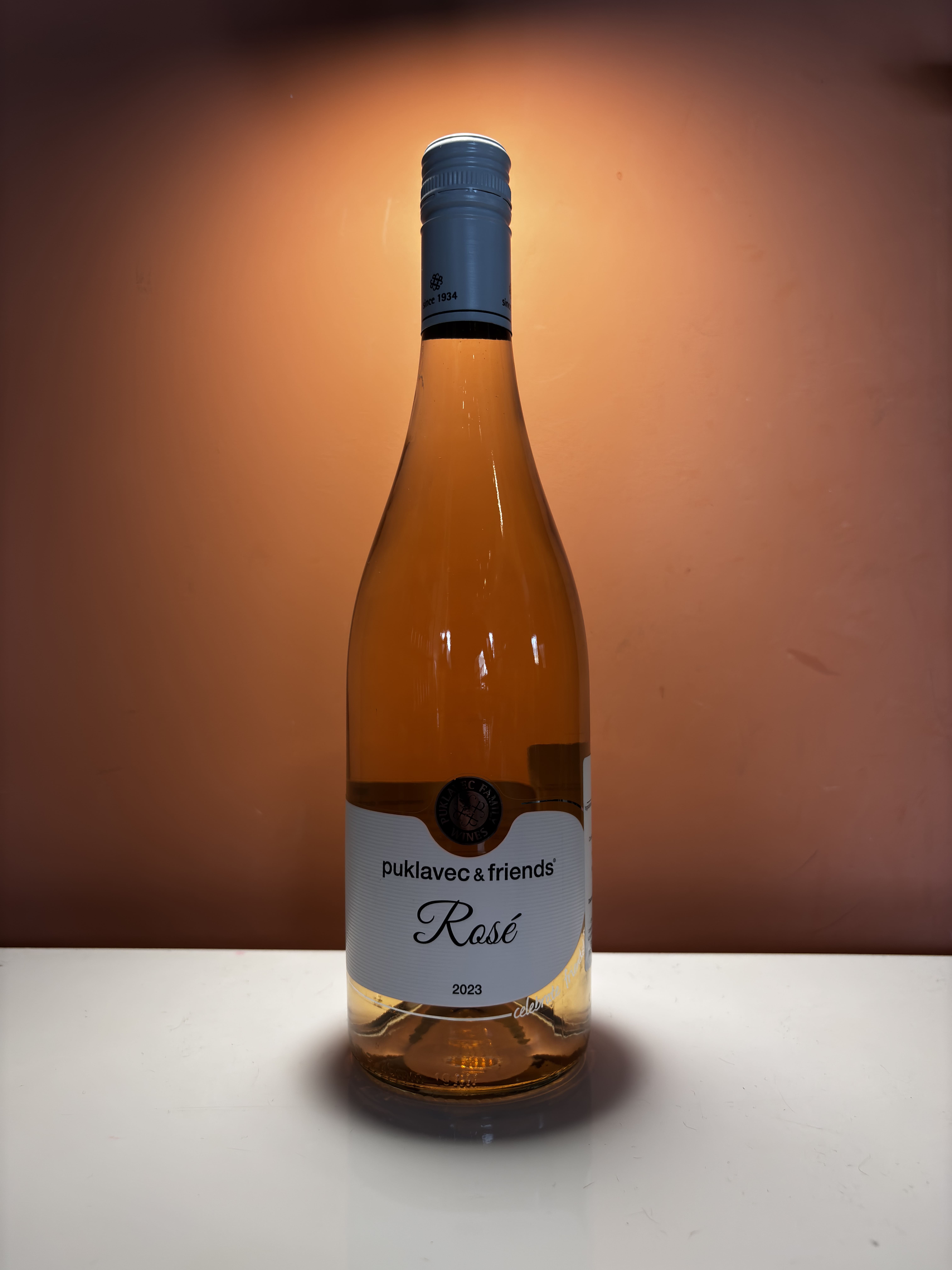 PUKLAVEC FRIENDS ROSE